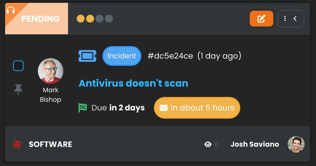 Zrzut ekranu z ikoną słuchawek w lewym górnym rogu